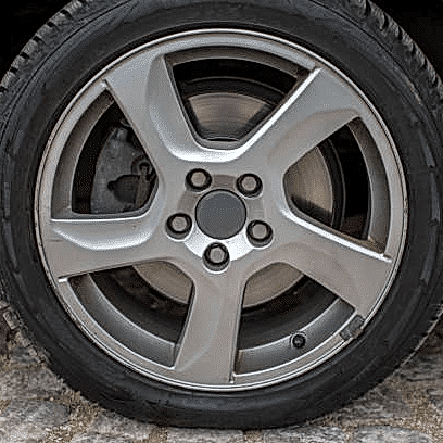 car-alloy-rims-a-car-with-cool-rims-at-sea-garden-in-varna-city car-alloy-rims-a-car-with-cool-rims-at-sea-garden-in-varna-city